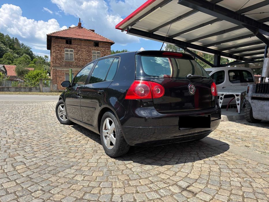 Продавам VW GolF 5 - 1.9TDI
