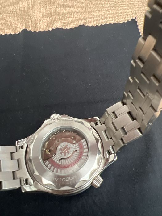 Vind ceas omega automatic inpecabil purtat de citeva ori