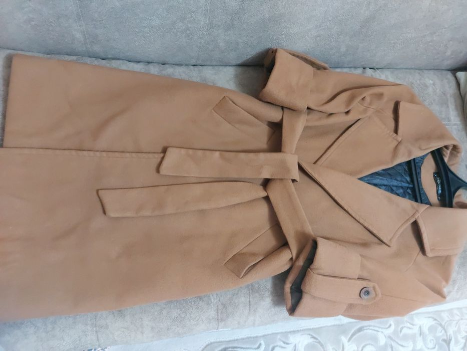 Продается пальто