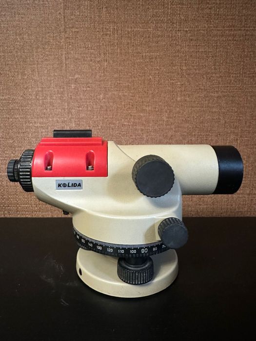 Оптический нивелир