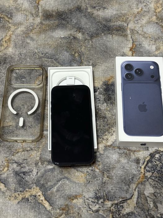 Iphone 17 pro Deep Blue 256GB