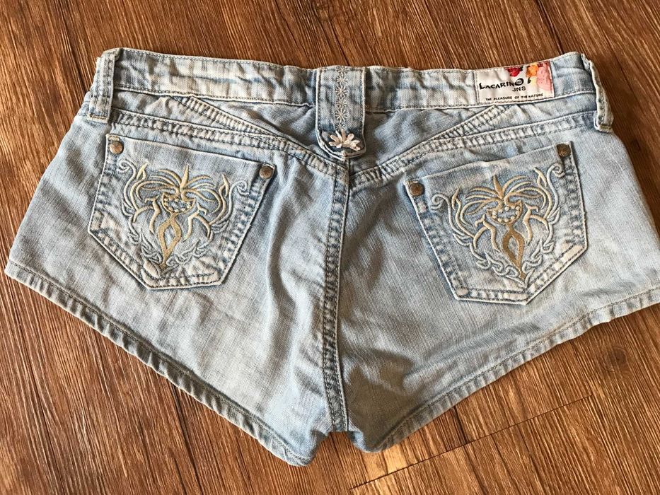 Шорты      шорты