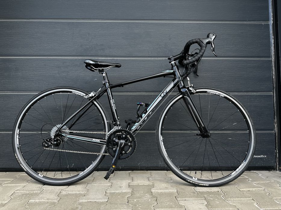 Шосеен велосипед Giant Liv 47см 28” 2х9