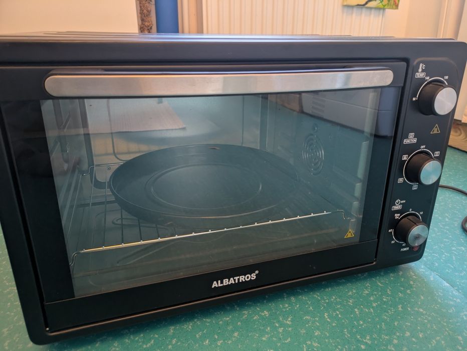 Vând cuptor electric casnic Albatros