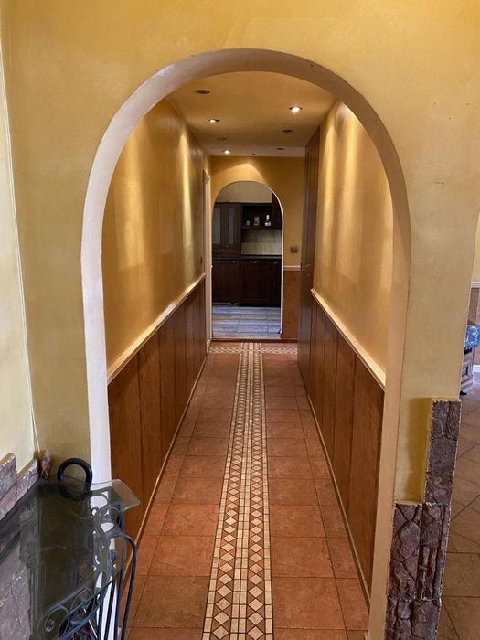 Дава се под наем Тристаен апартамент в София, Център - 134 кв.м за 840 € - Снимка #4