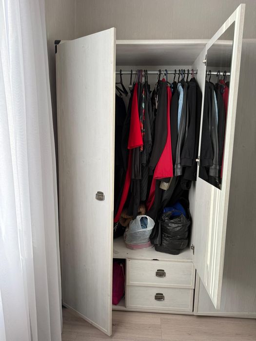 Шкаф для одежды