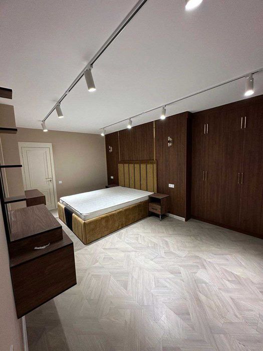 корзинка Аэропорт  3+2/4/15  151м²