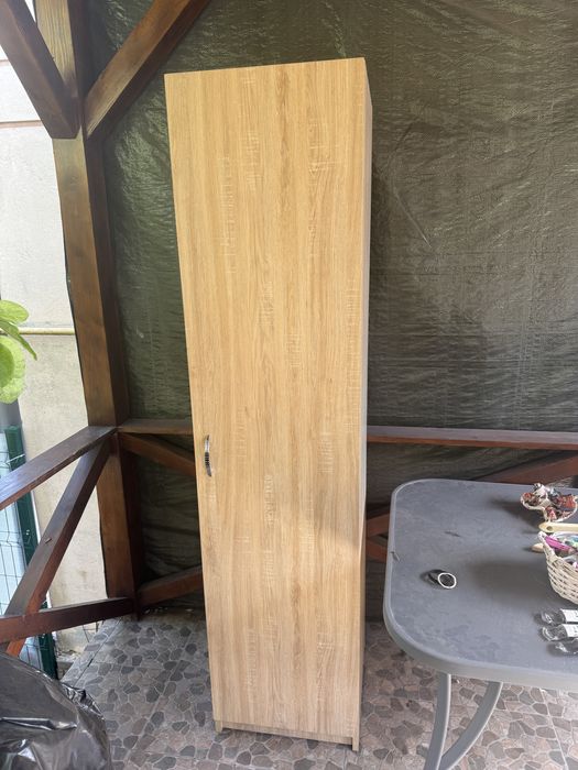 Dulap interior facut pe comanda