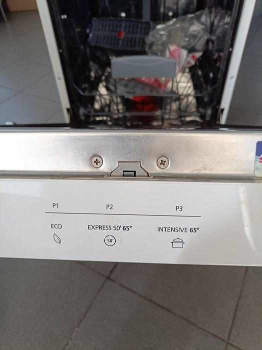 Masina spălat vase Sharp