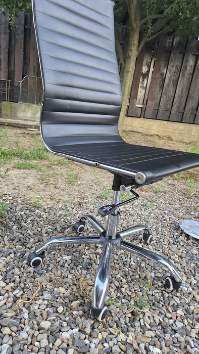 Scaun birou inox ca si nou