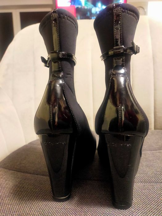 Vând ghete CALVIN KLEIN mărimea 38