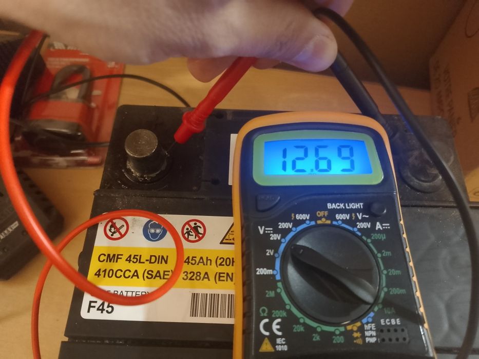 Акумулатор 12V  45 Ah