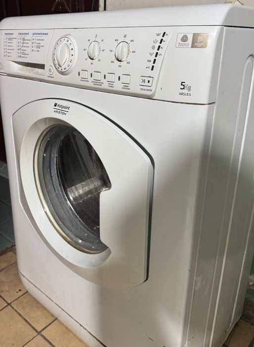 Стиральная машина ARISTON