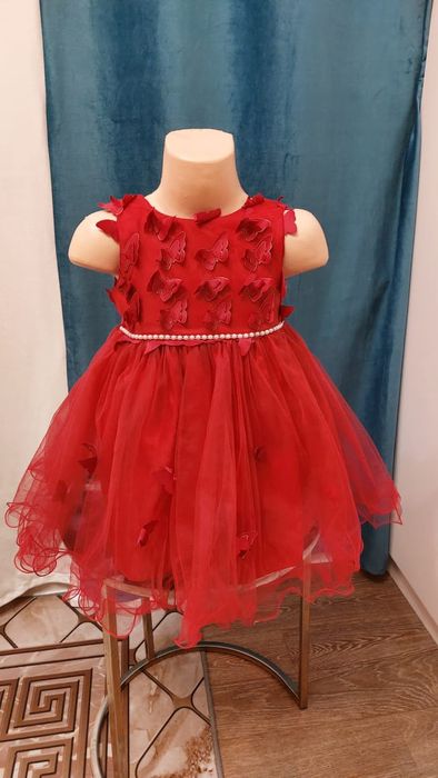 Продаю платье детское