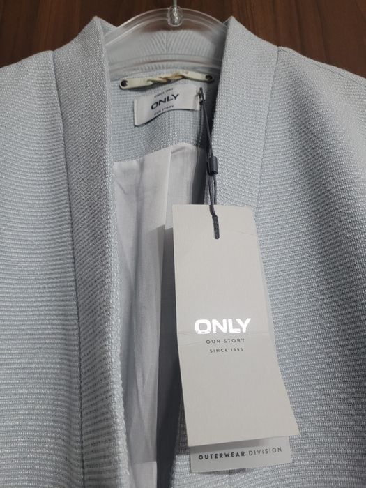 Блейзър, сако или пролетно палто ONLY
Това е пролетно палто OnlAREA Bo