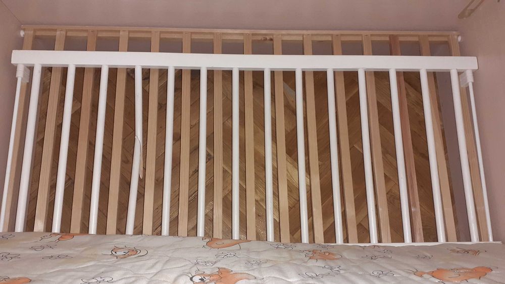 Детско легло 180/70 с два плъзгащи шкафа  и шкафче