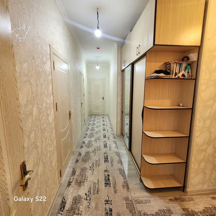 Uy sotiladi 68,7m/kv