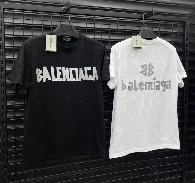 Мъжки тениски Balenciaga и Burberry