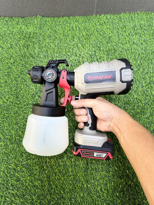 Аккумуляторный краскопульт «Ураган»