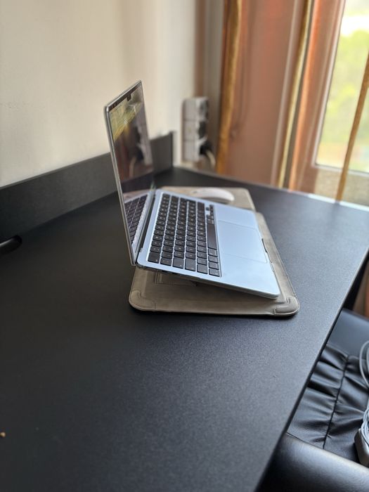 Macbook air 13, 16 Gb,