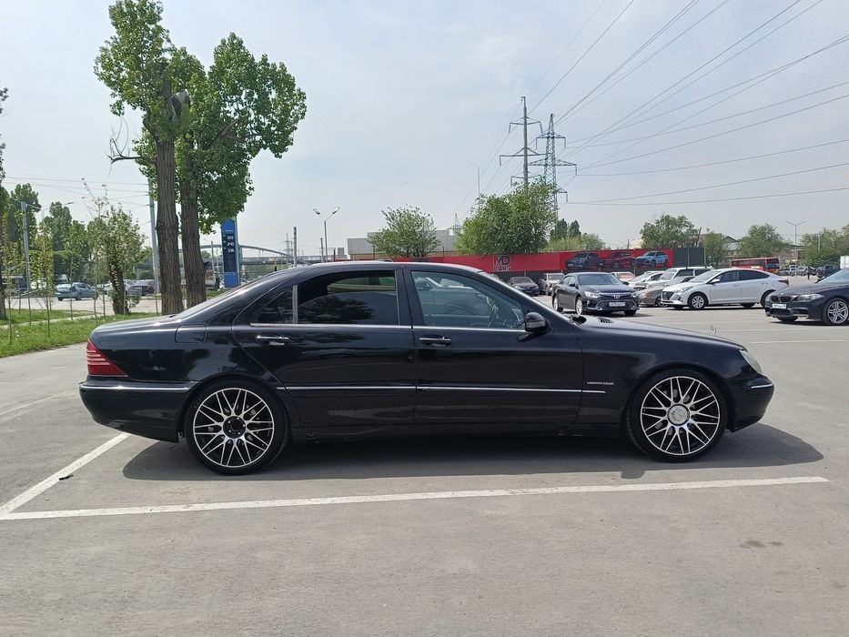 Mercedes W220 S500