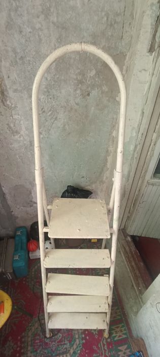 Продается стремянка
