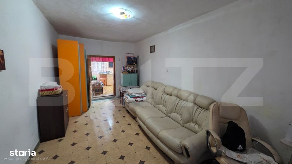 Casa de vanzare, cu 4 camere, 80 mp, satul Dorolea