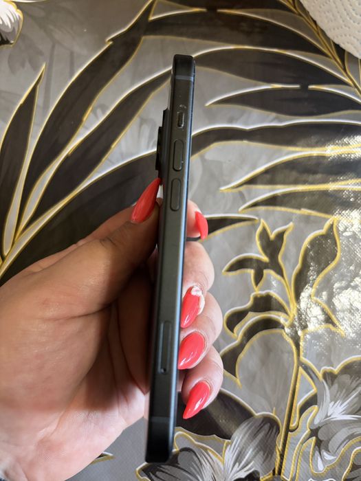 Iphone 15 128GB Black с 1 година гаранция