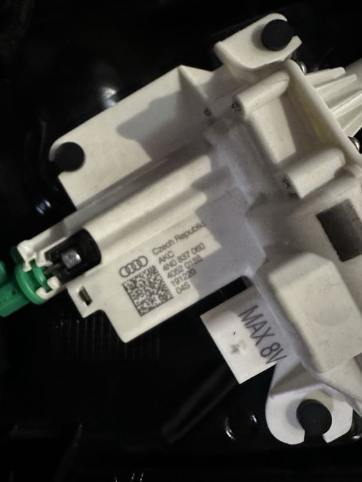 Audi Q8 комплект Soft close брави,инсталации и модули