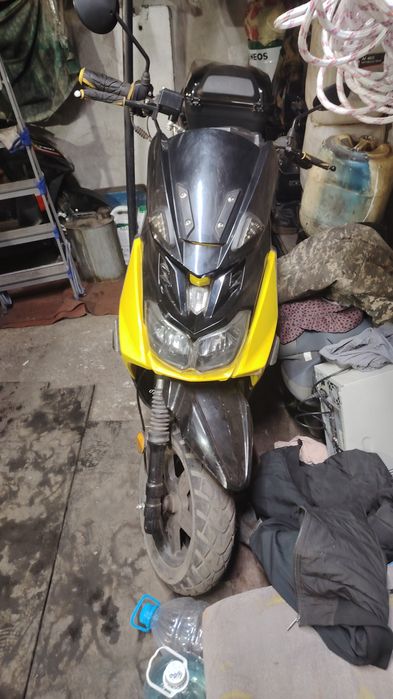 Продам скутер 150