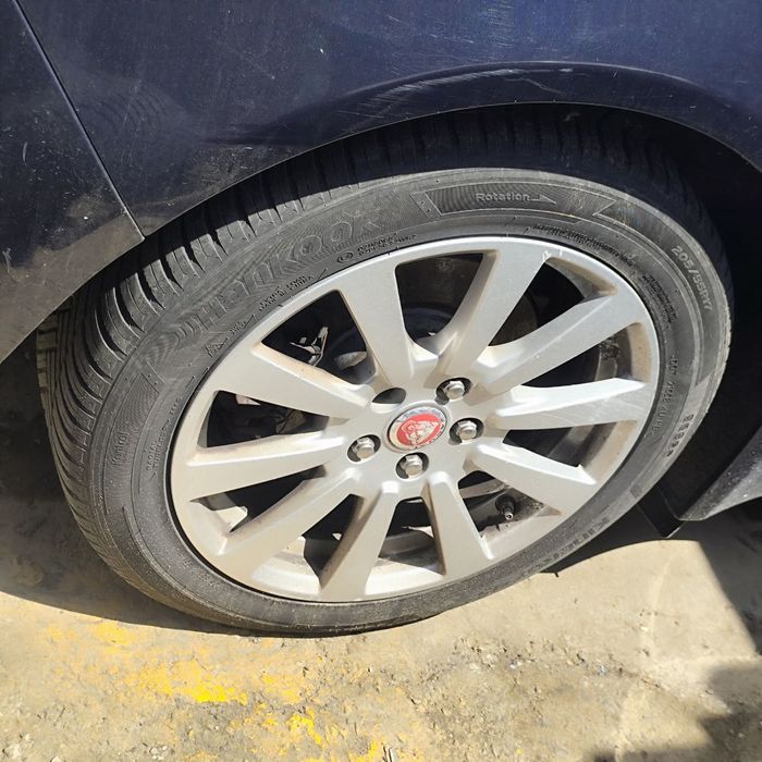 Dezmembrari  Jaguar XE (JA, X760)  2015  > 0000 2.0 D Motorina