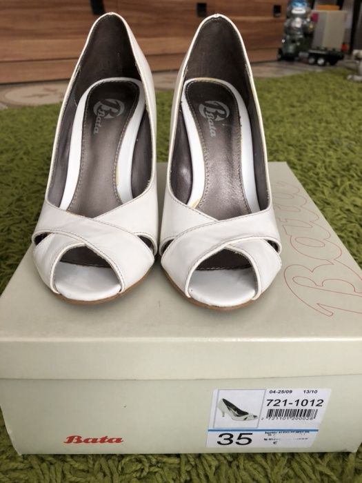 Pantofi Bata nr. 35