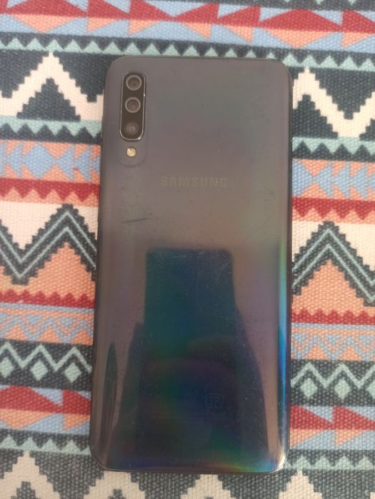 Продам Samsung A50
