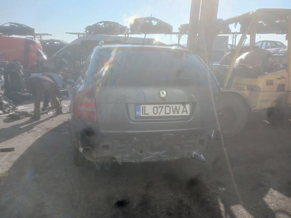 Dezmembrez Skoda Octavia - 2 (2004 - 2008), 2.0 tdi BMM, direct-shift gearbox (DSG), BMM, HXS