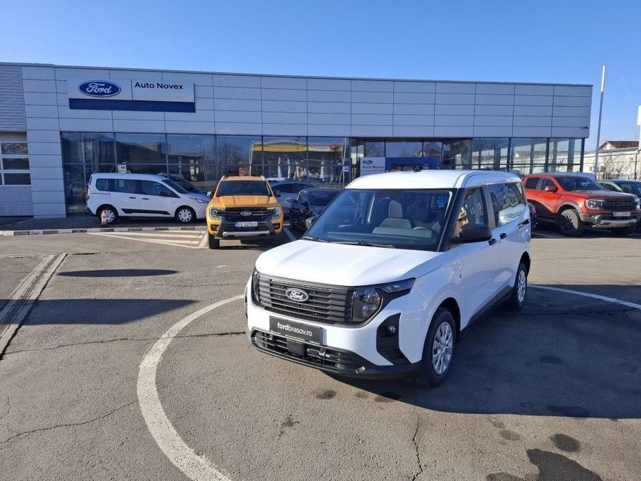Ford Transit Courier Ford Noul Transit Courier DCIV 5 locuri