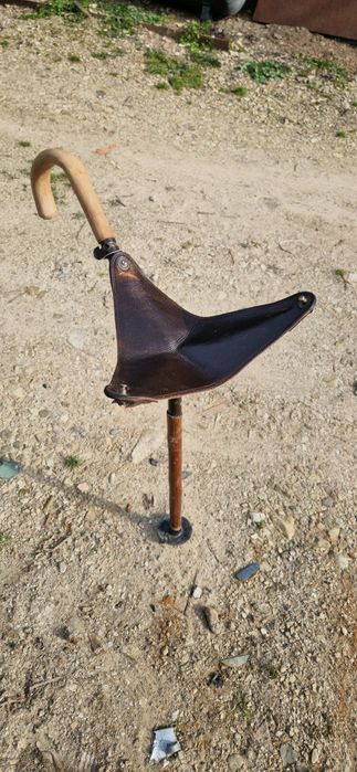 Сгъваемо столче бастунче