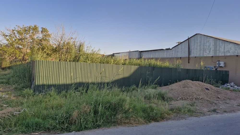 Участка сотилади