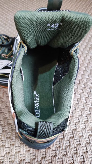 Off White Be Right Back