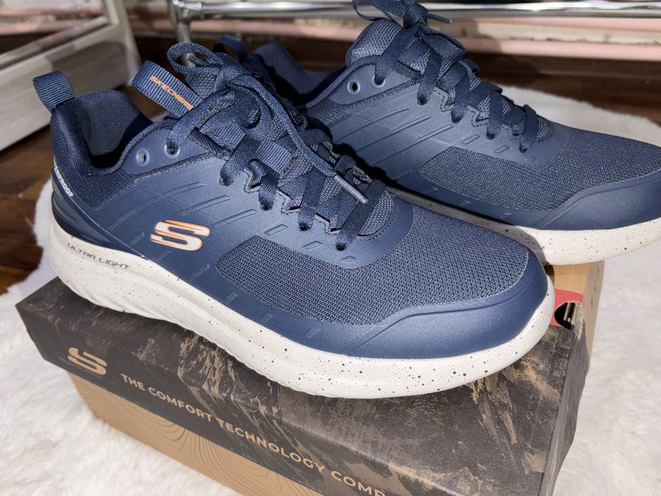 Кроссовки Skechers ( новые/янги)