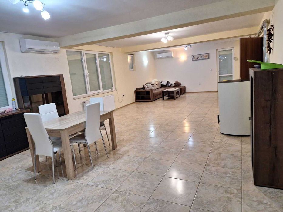 Дава се под наем Къща в Каблешково - 440 кв.м за 408 € - Снимка #7