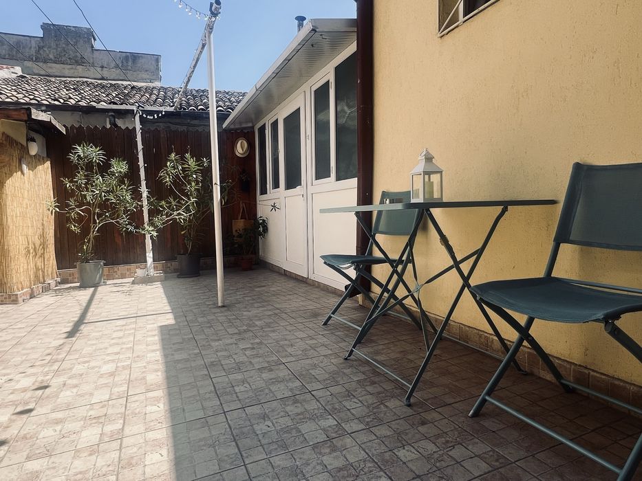Ap. regim hotelier in centrul Constantei, 2 dormitoare si terasa