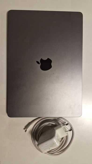 MacBookMacBook Air M2 13,6” 2022 | 8GB RAM | 256GB SSD Space Gray