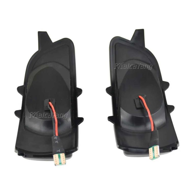 Динамични (бягащи) мигачи за огледалата за Волво Volvo