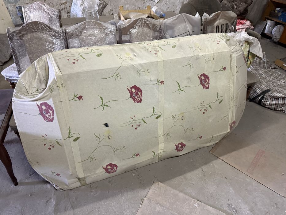 Стол и  6 стульев