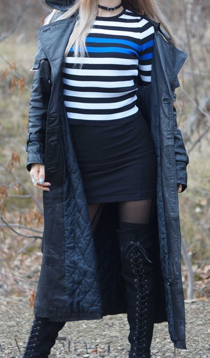 Черни кожени палта в отлично състояние, размер S - по 20 лв.