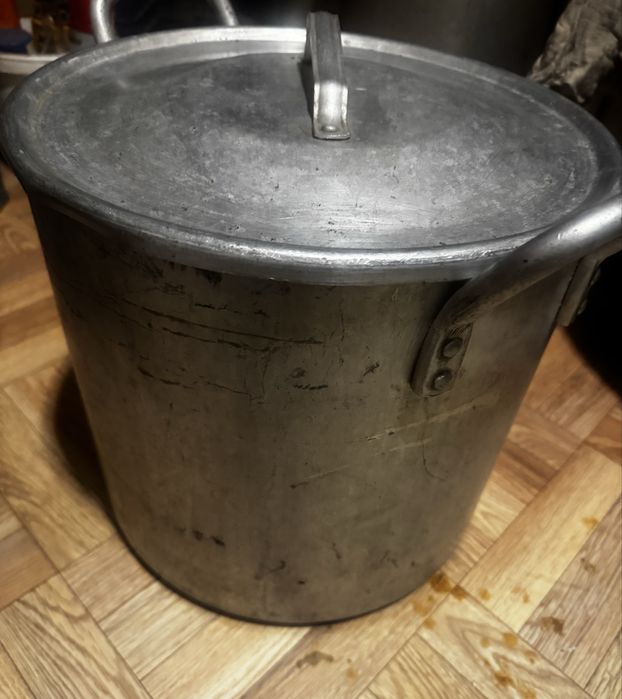 Кастрюля. Продам.