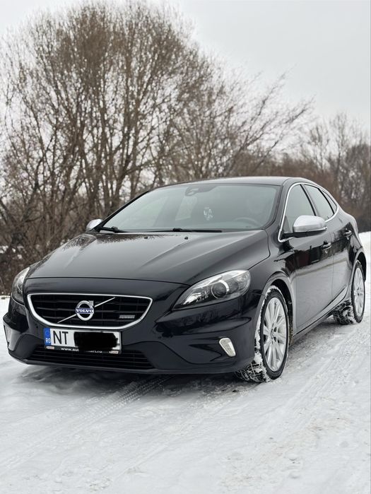 Volvo v40 Rdesign