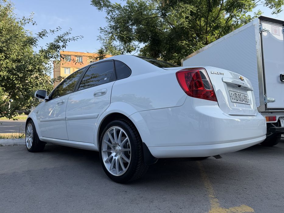 Optra R17 yengi 300 km yurgan