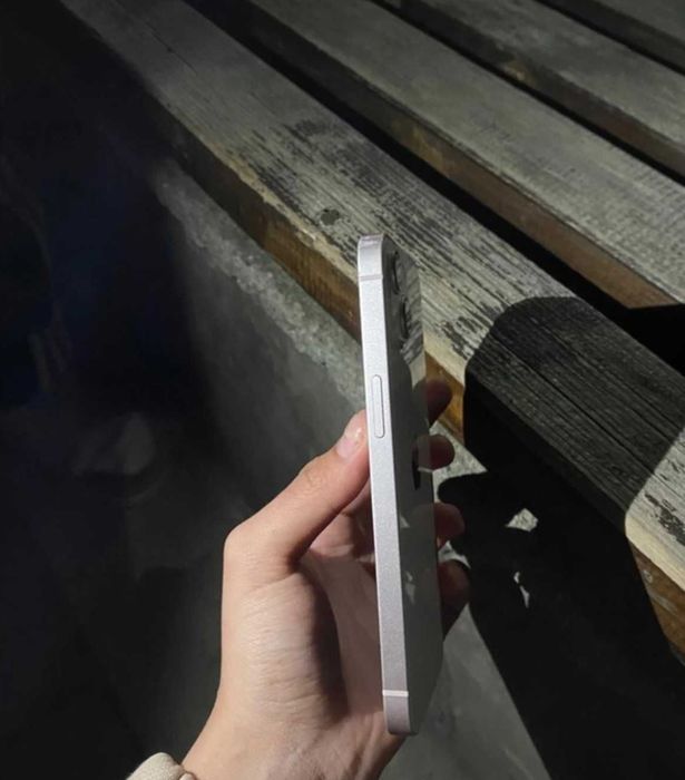 LICHIDARE STOC! Telefon Mobil / Smartphone Iphone 13 Roz