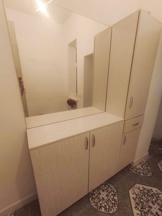 Продается шкаф в хорошем состояние